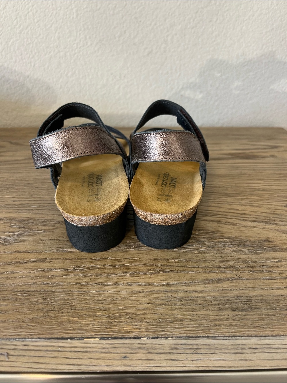 Naot Kayla sandal radiant copper leather sz 9-9.5 EU 40 comfort walking casual - Picture 9 of 12